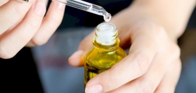 زيت فيتامين هـ للتشققات