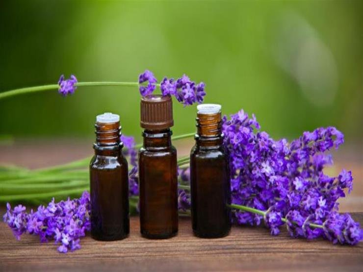 فوائد زيت الخزامى للبشرة